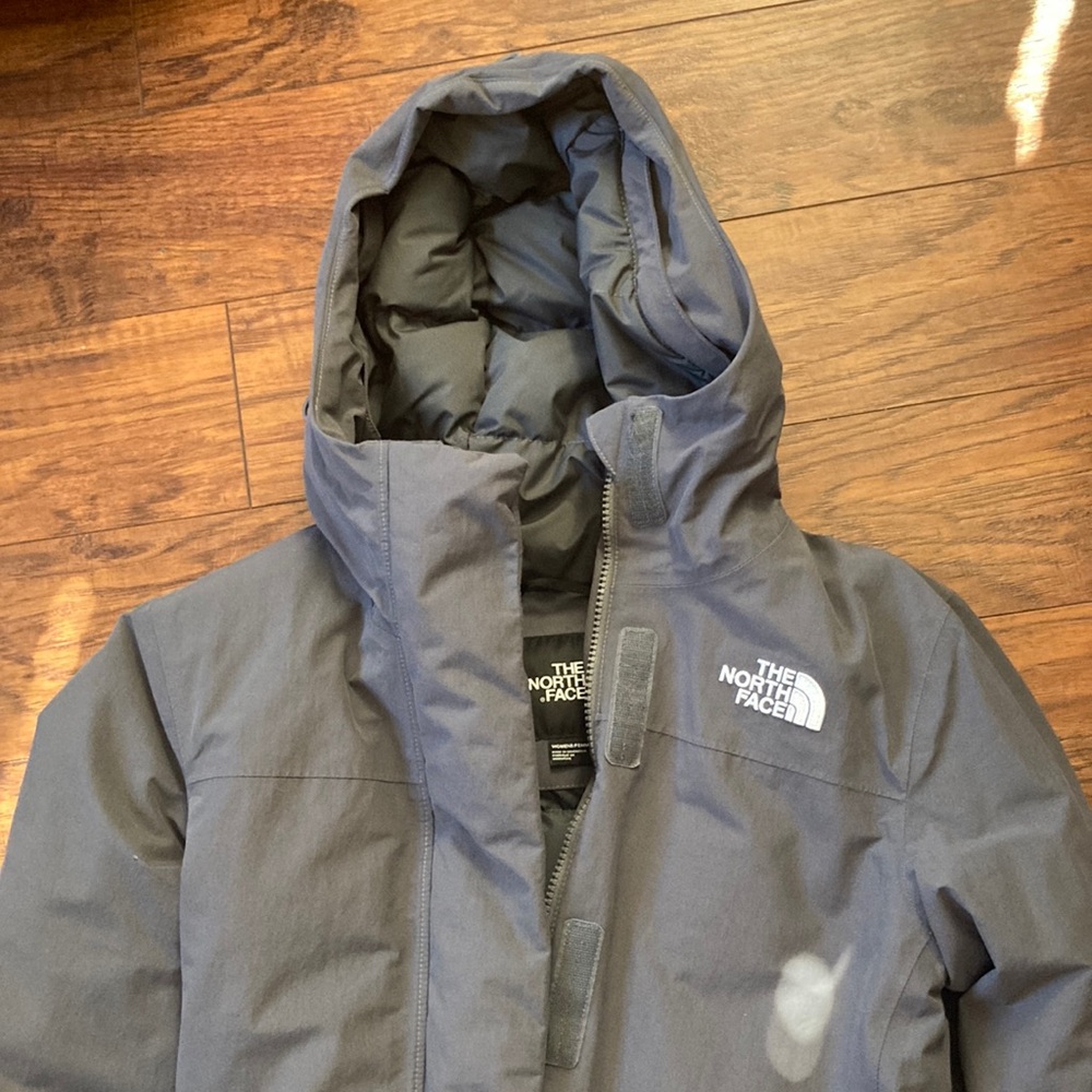 Northface womens 550 parka xs
